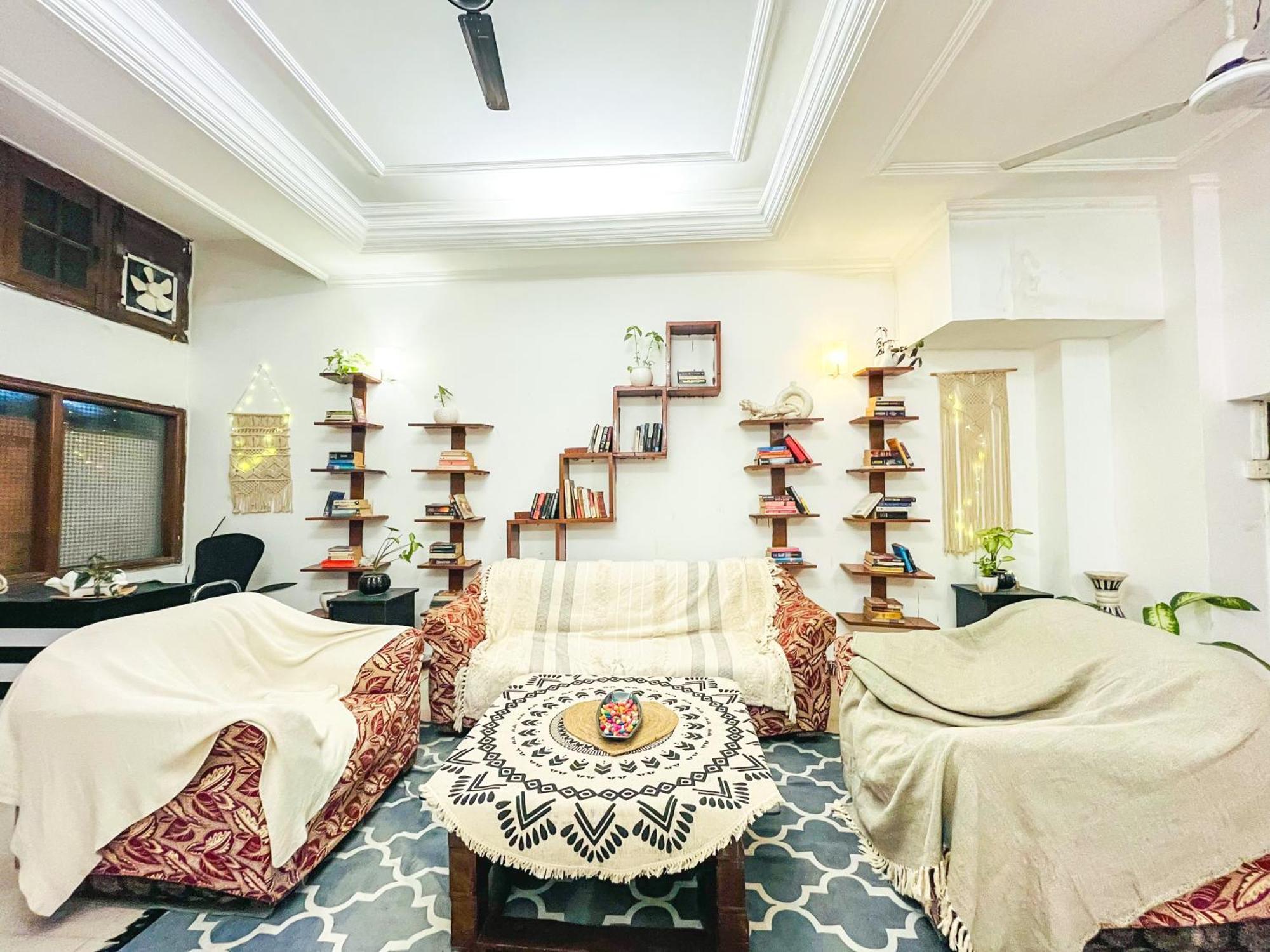 ניו דלהי Atharva'S Homestay, Nehru Enclave מראה חיצוני תמונה